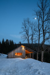 Pařezová chaloupka v Orlických horách od molo architekti