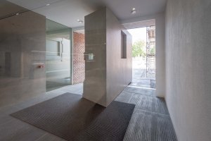 Ve středu 18. září budou v Hradci Králové přednášet v rámci kolokvia slavní architekti Robert Konieczny z Polska s Ján Studený ze Slovenska.