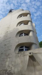 Einsteinova věž, Erich Mendelsohn