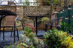 Rekonstrukce restaurační zahrady Hoja, Petr Danda