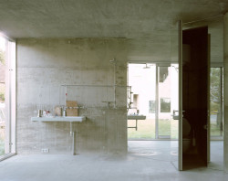 Brandlhuber+ Emde, Schneider, Antivilla - foto