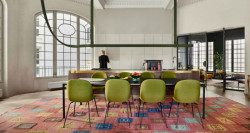 Osvětlení ze série Belt (Design bratři Ronan & Erwan Bouroullecovi)