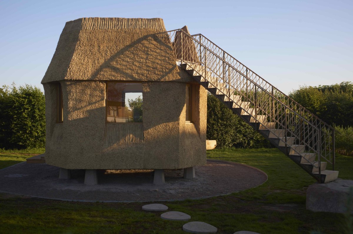 Nový zahradní domek Garden House od Tsuyoshi Tane ve Vitra Campus je postavený z udržitelných materiálů