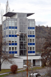 Pohled na administrativní vež objektu SAC po rekonstrukci