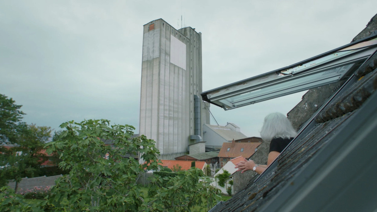 Síla sila / Alle os og siloen / The Silo and Us (Carina Randløv, 2026)