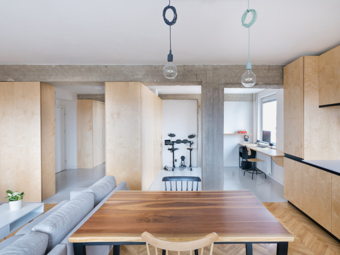 Byt s betonovou konstrukcí, Komon Architekti / Martin Gaberle