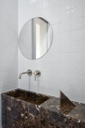 Pohled na WC (Byt Masna, Iva Hájková Studio)