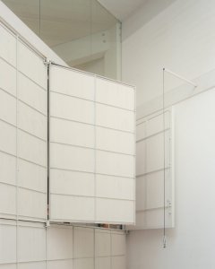 Španělské studio Ateinza Maure Arquitectos zrekonstruovalo starou stavbu ve Španělsku. Kamenný objekt nově slouží jako prázdninový dům