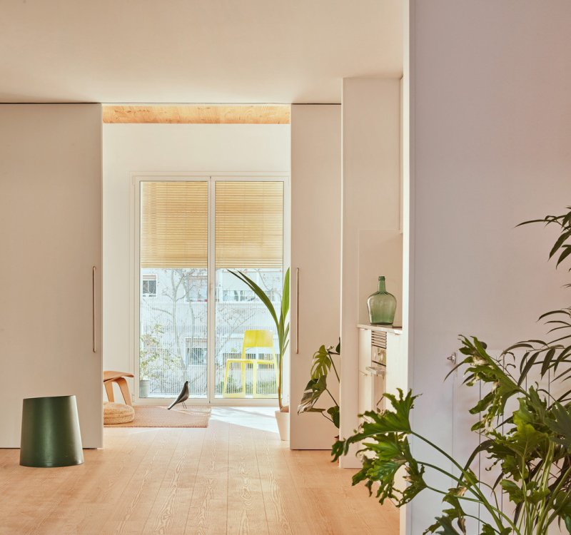Bytový dům v Barceloně od ateliéru Peris+Toral Arquitectes