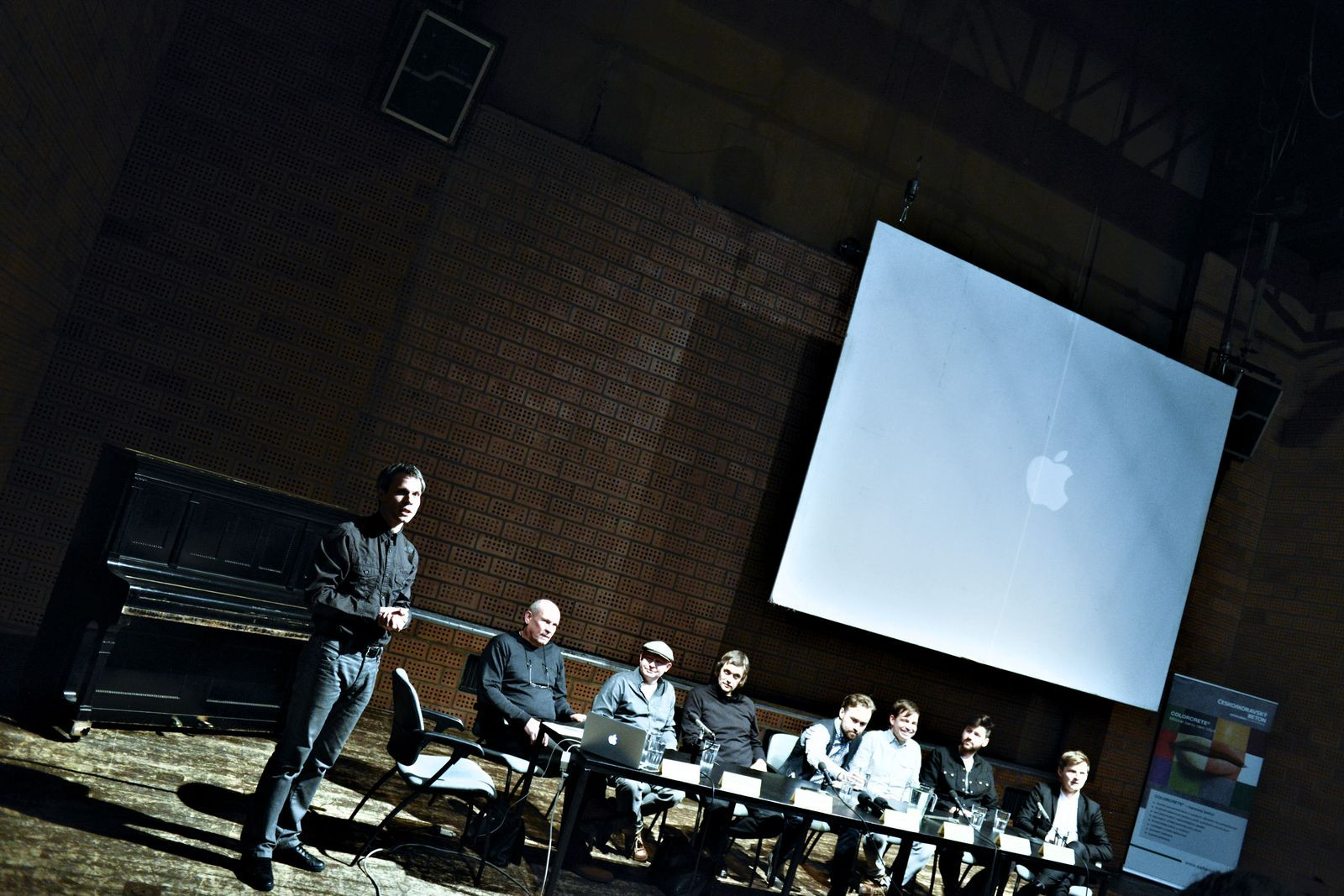 pořad ARCHITEKTI CZ, diskuze 7 architektů v Liberci, foto