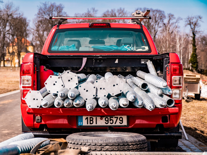 Zakládání dřevostaveb na zemních vrutech