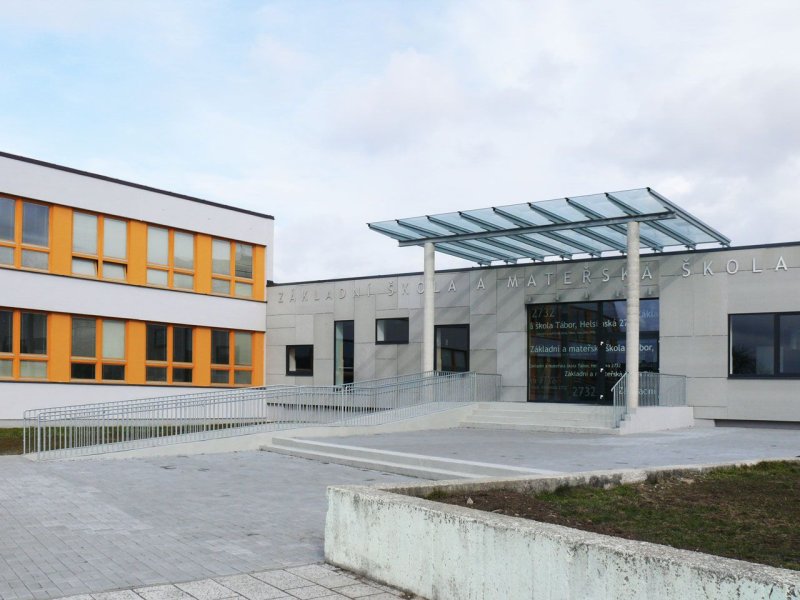 Projekční ateliér David, Rekonstrukce ZŠ a MŠ Helsinská - foto