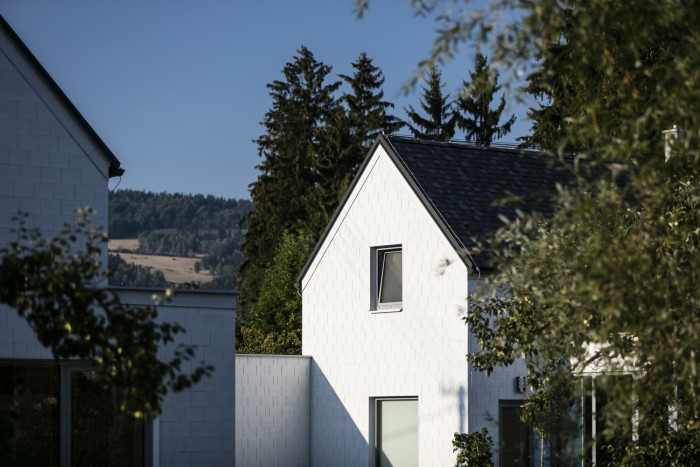 Domy v mlze, studio Raketoplán