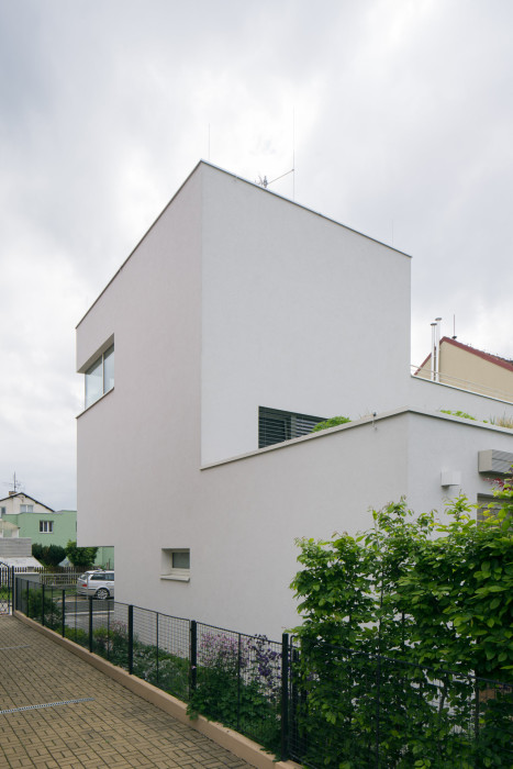 Rodinný dům v Praze-Zbraslavi, Mimosa architekti