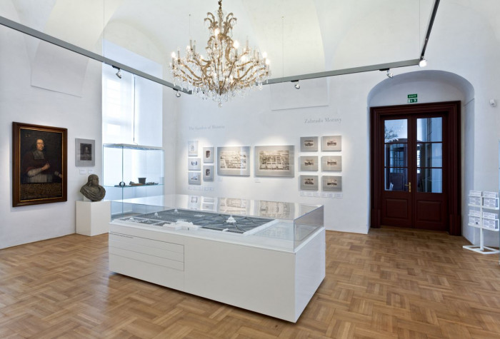 Architekti DRNH, NCZK, Arcibiskupský zámek v Kroměříži, Kabinet zahradní kultury, expozice v 2. NP – foto