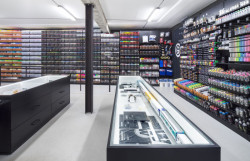 Graffneck Shop, 0,5 Studio