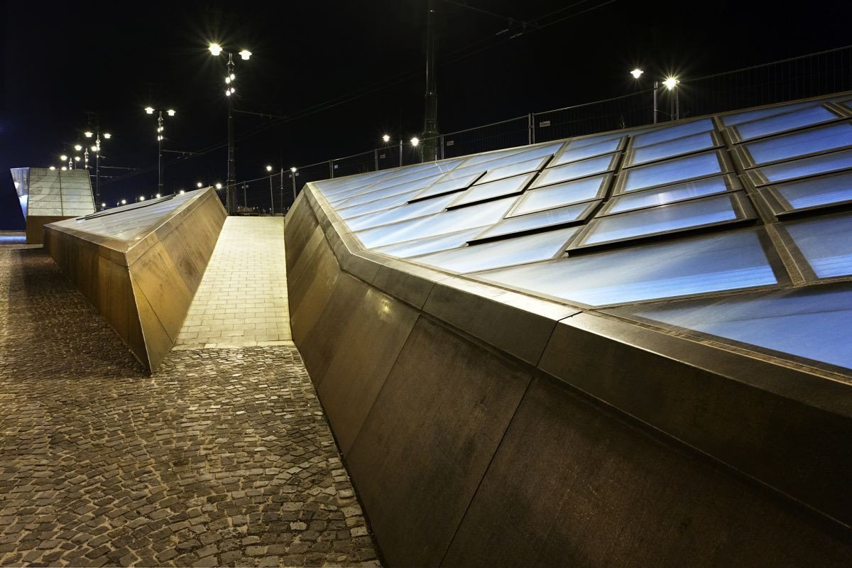 Zastávka metra FŐVÁM na lince M4 v Budapešti, Sporaarchitects