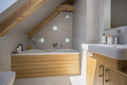 Rodinný dům Nový Šaldorf, Létající inženýři