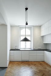 Henkai Architekti, rekonstrukce bytu s knihovnou v Opavě, foto