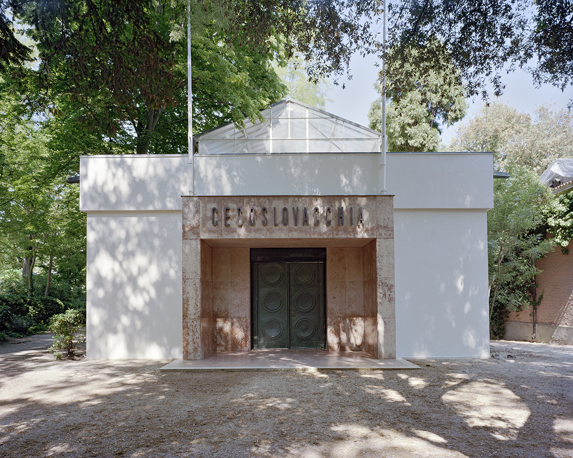 Český a slovenský pavilon v Benátkách. V srpnu 2019 na něj spadl strom. Od té doby je zavřeno. Foto: Roman Franc
