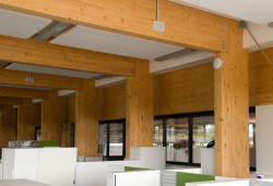 Tomáš Šenberger, Tomáš Med, UNIVERZITNÍ CENTRUM ENERGETICKY EFEKTIVNÍCH BUDOV ČVUT - foto