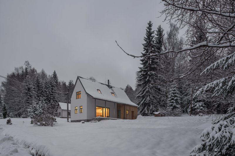 Chata v Jizerských horách od architektky Kateřiny Margoldové