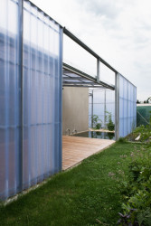 Dům v domě, PLURAL, Foto