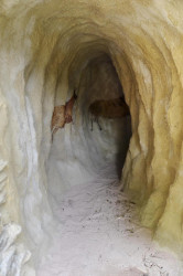 Geopark v Říčanech od studia zahradní architektury Architráva - vstup do jeskynního systému