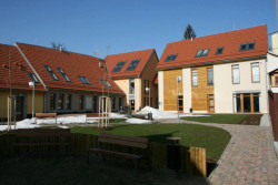 Valašskokloboucké podnikatelské centrum od Ateliéru Skála