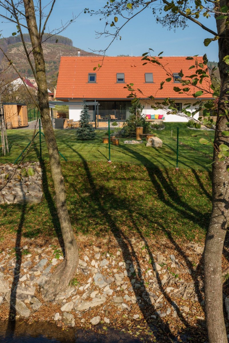 Chata Z, COMPASS architekti / Matej Grébert, Miroslava Gašparová, Roman Čambál, Peter Dostál, Juraj Benetin