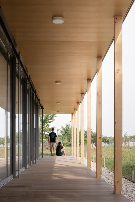 Rodinný dům od z pera architekta Tomáše Šeba a studia ROAR ve slovenské vesnici Palárikovo