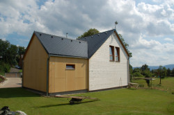 Skládaná střešní krytina - Česká šablona Horal, příklad použití - foto