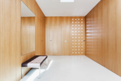 Rodinný dům s atriem od Jiřího Vokřála a Hany Horákové