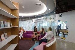 M+N Architecture, Viola Communications Office - foto