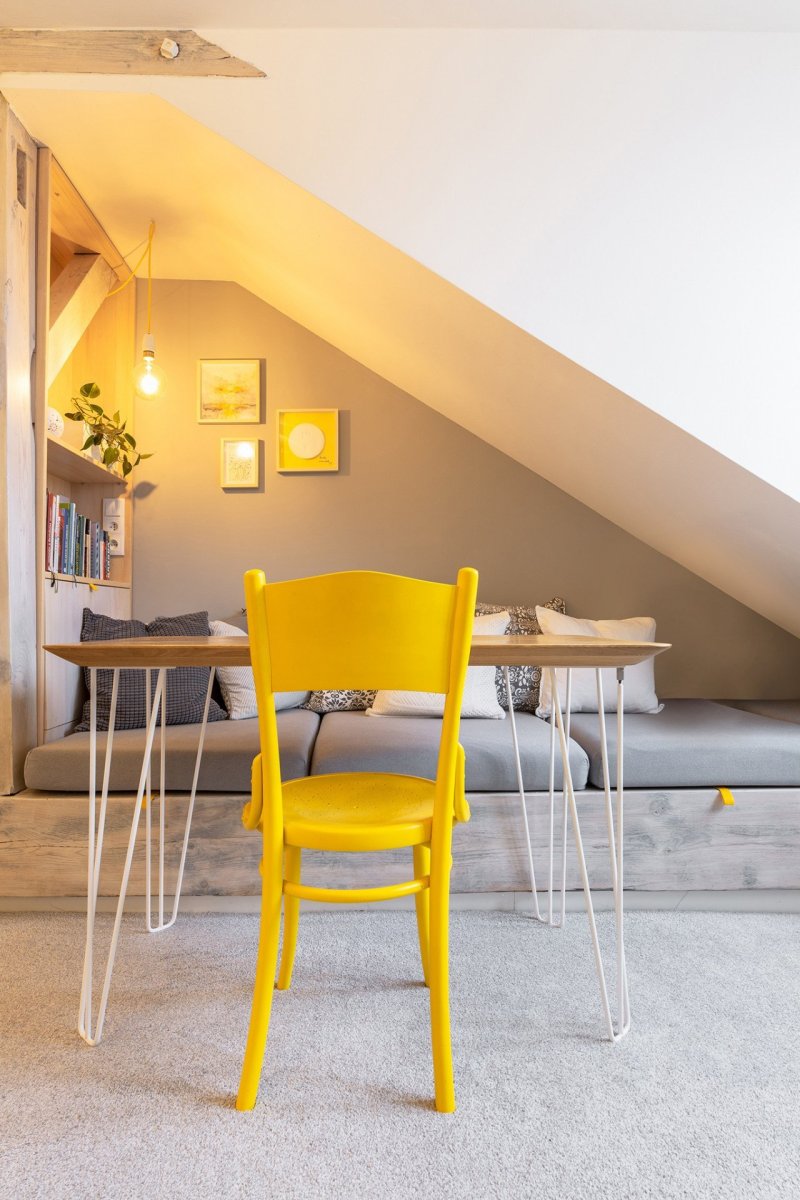 Vršovické podkroví, Mooza architecture / Klára Kuncová (Císařovská)
