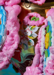 Mezi vybrané autory, kteří se představí na milánském Design Weeku, patří také sklářský výtvarník a designér František Jungvirt