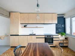 Byt s betonovou konstrukcí, Komon Architekti / Martin Gaberle