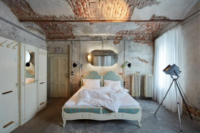 Ateliér Prádelna v Praze od collcoll