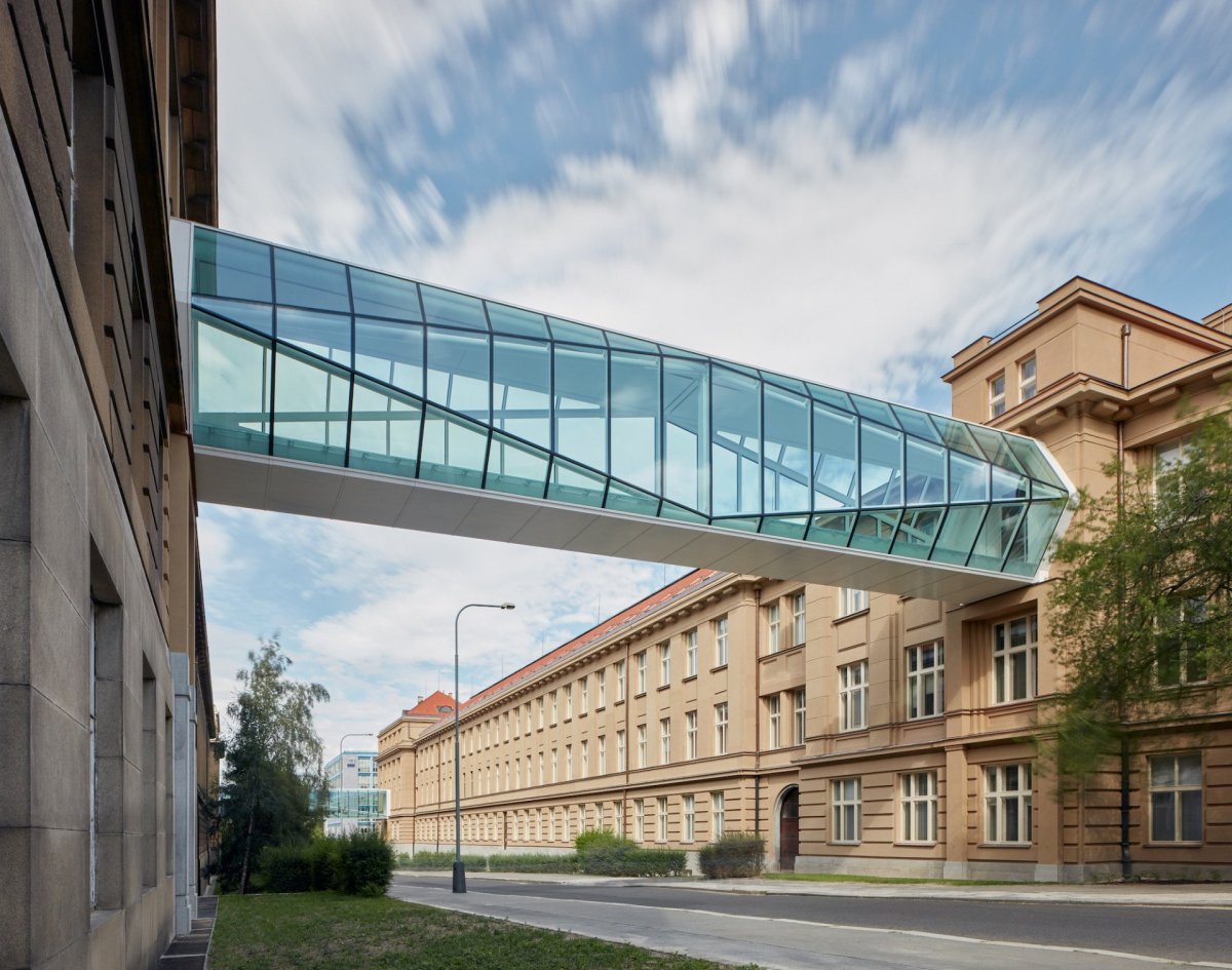Spojovací lávky VŠCHT, Opočenský Valouch architekti