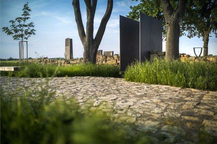 Pietní místo Kunčí, Med Pavlík architekti/ Lukáš Pavlík, Tomáš Med, Josef Odvárka