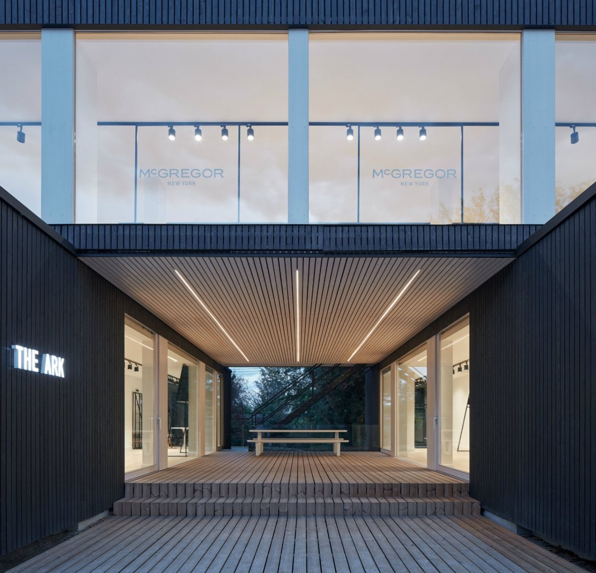 Showroom firmy GAB, Ark-shelter / Martin Mikovčák