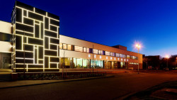 Adam Rujbr Architects s.r.o., Rekonstrukce kulturního domu Hodonín - foto