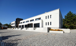 Radnice a kulturní dům Chlumec, Ondřej Tuček, Viktor Tuček - foto