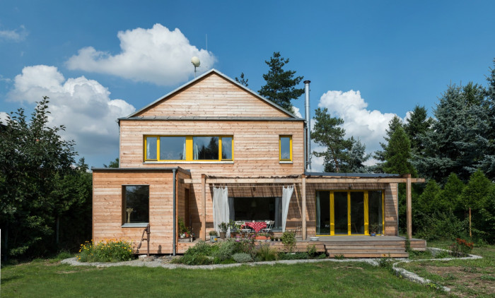 Rodinný dům v Hradišťku, XYLO Atelier / Jakub Loučka