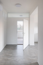 Rekonstrukce rodinného domu v Šaĺe na Slovensku od Bakyta architekti