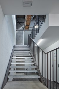 Konverze průmyslového objektu na kreativní prostor Barevna