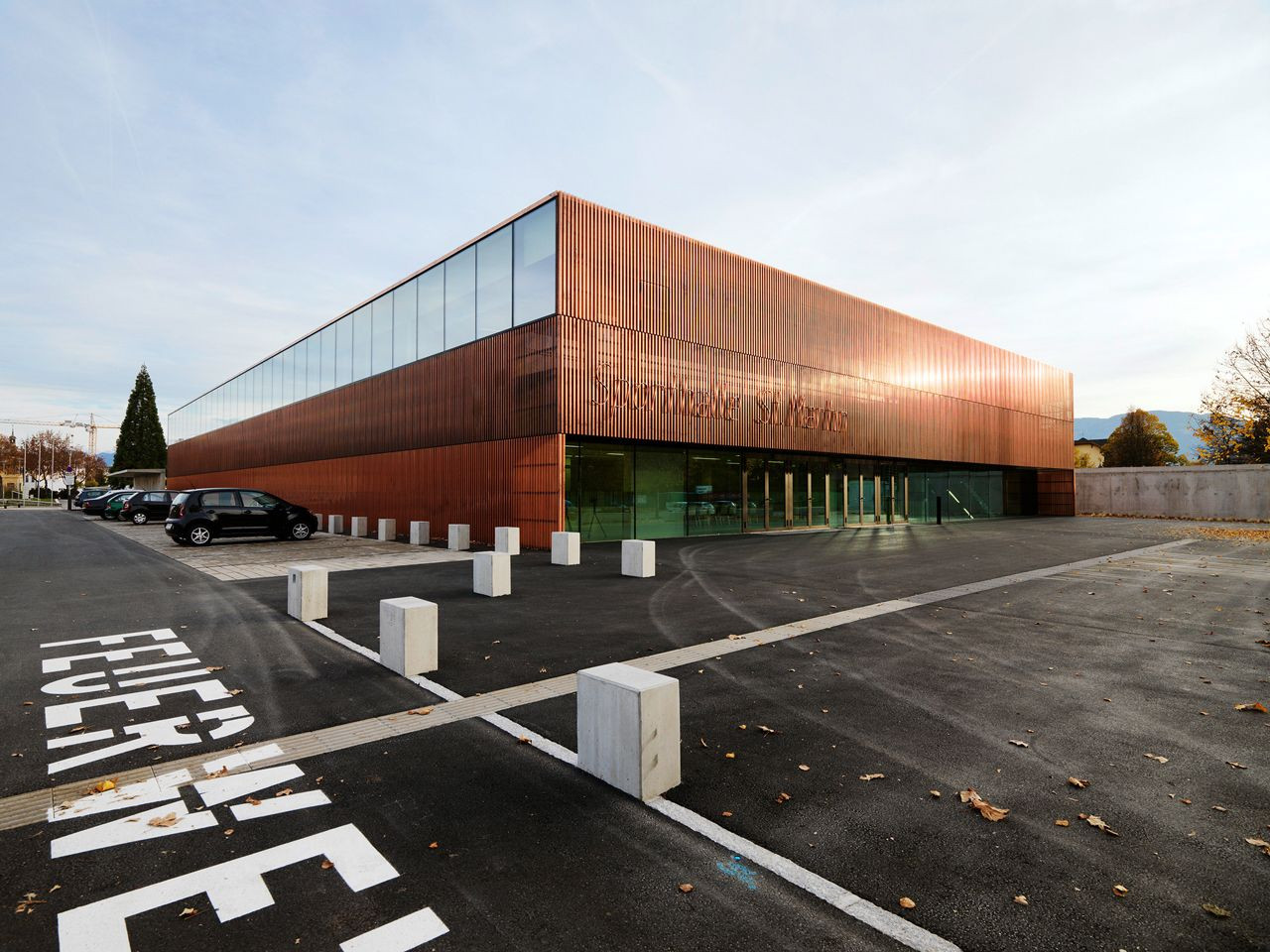 Dietger Wissounig Architekten, Sportovní hala St. Martin - foto