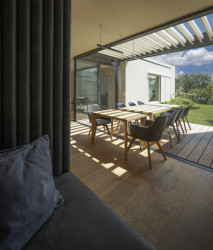 Jídelna (A69 architekti, rodinný dům ve Slivenci)