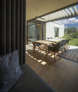 Jídelna (A69 architekti, rodinný dům ve Slivenci)