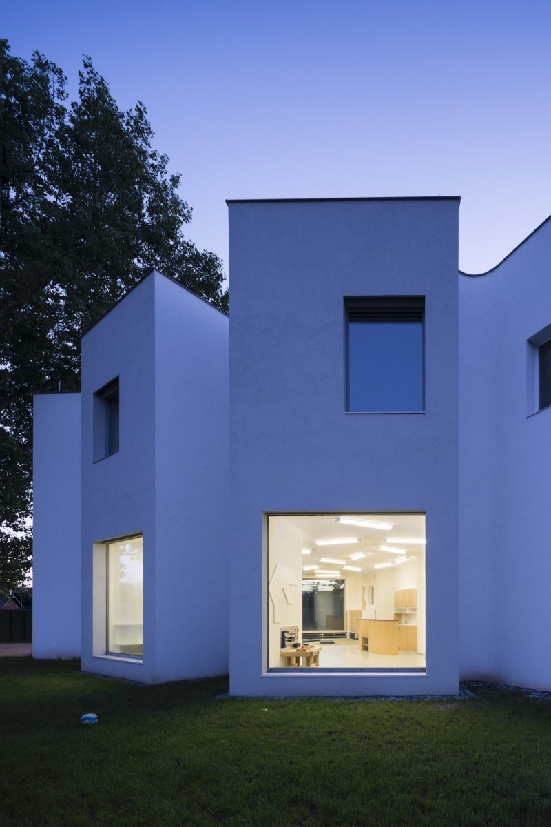 Montessori školka v Klecanech, No Architects / Jakub Filip Novák, Daniela Baráčková